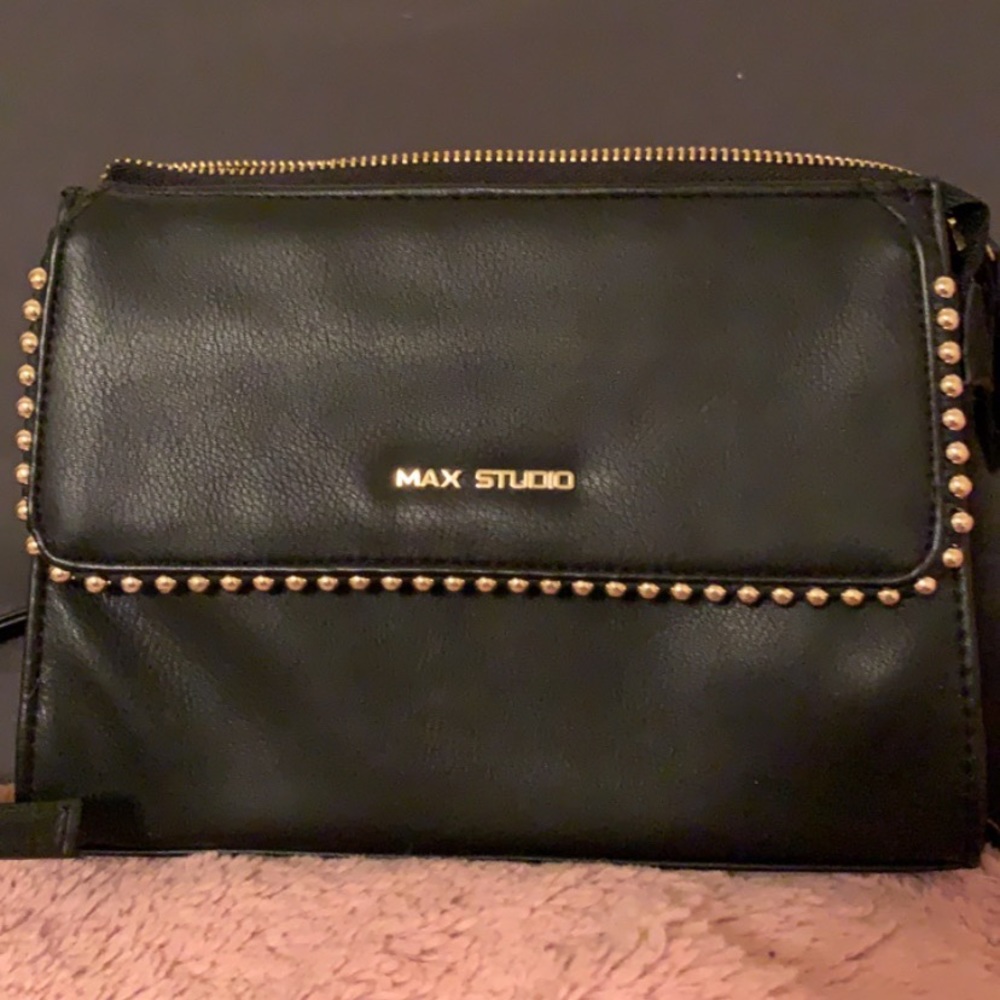 Max studio purse